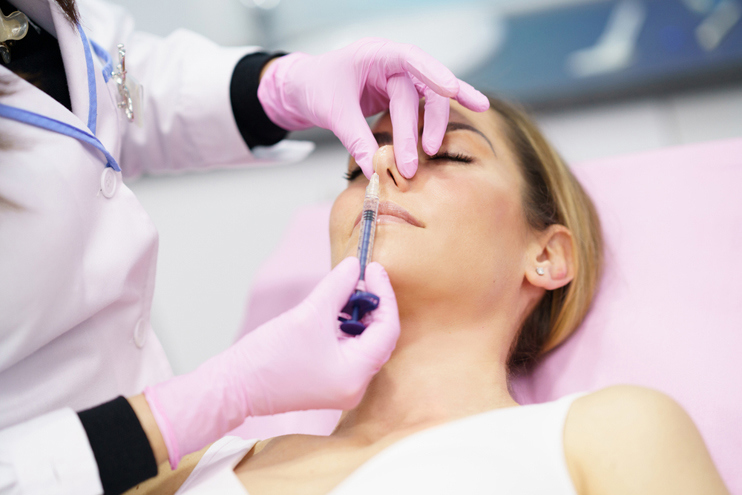 Clinical reference and candidate assessment visualization for Nose filler