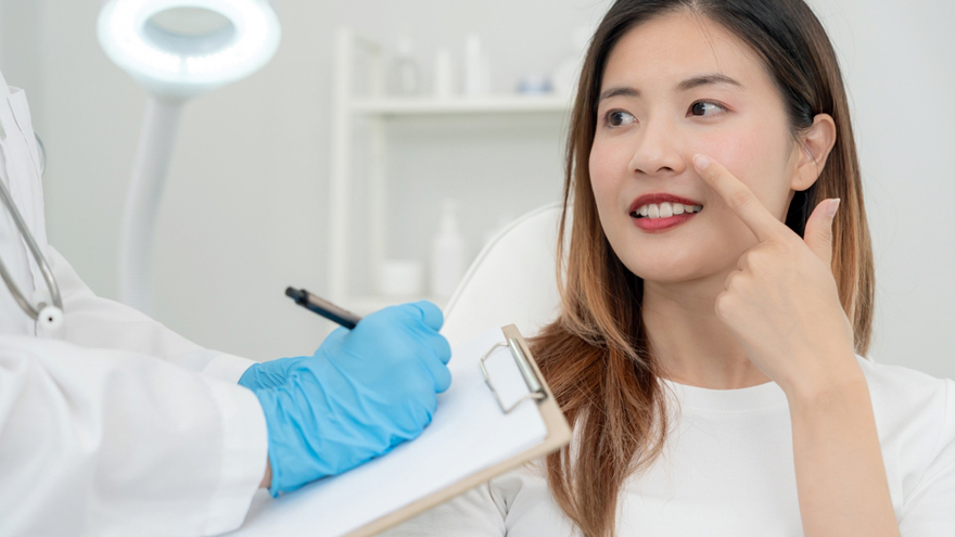 Surgical Rhinoplasty