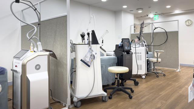 Laser treatment room at JD Clinic