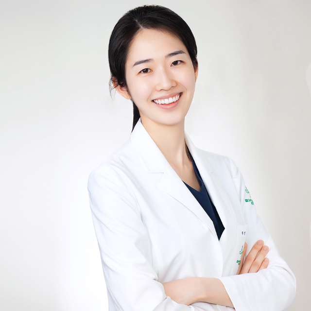 Minji Kang