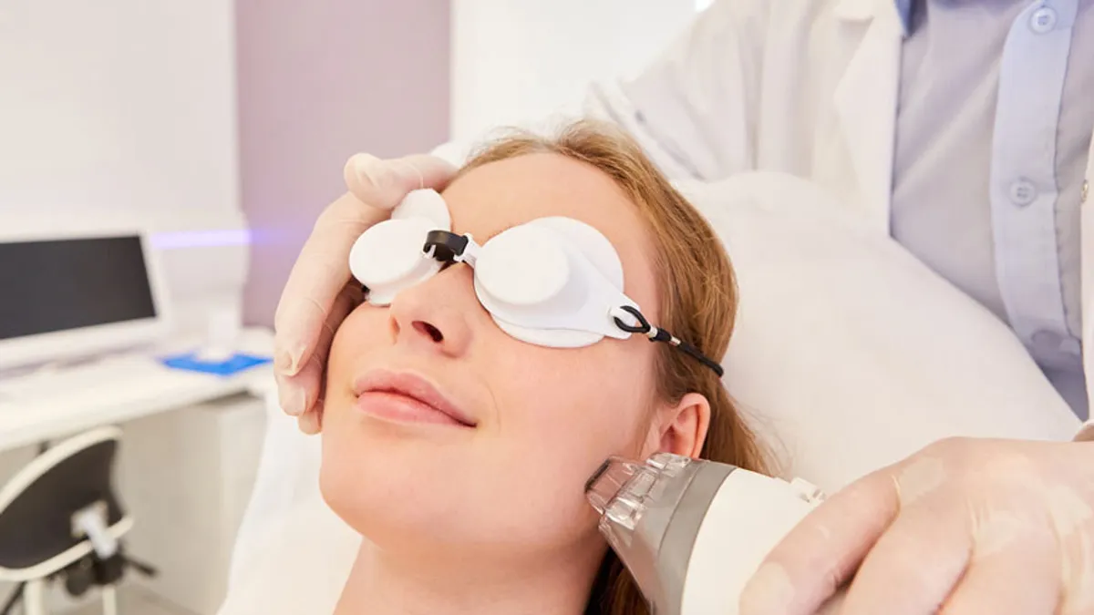 How to Rehydrate Skin Post-Fraxel Treatment