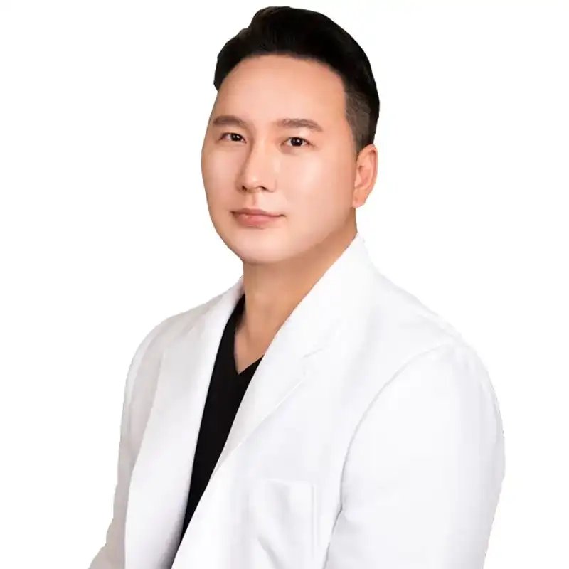 Chris Gunwoo Kim